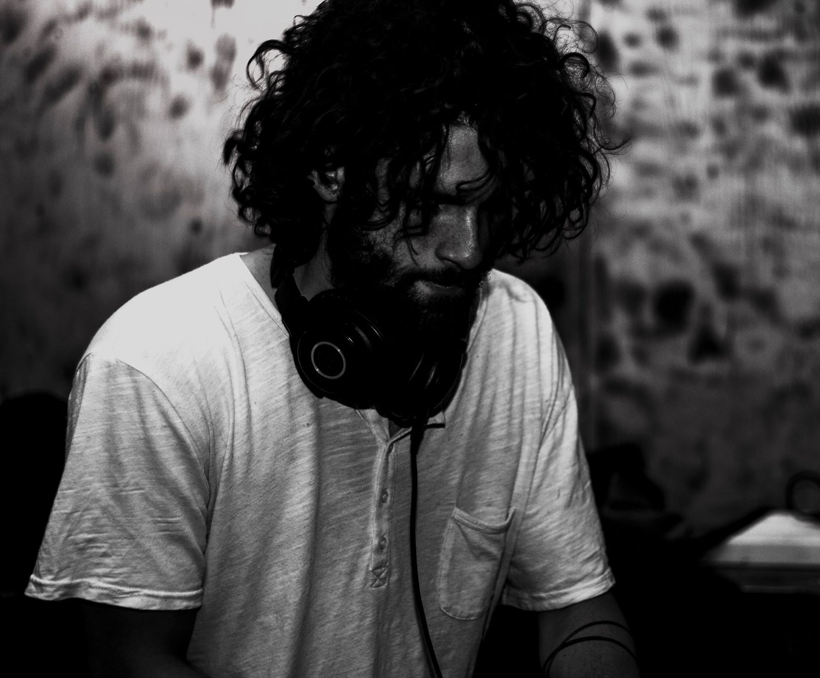 Photo by Ale Maz